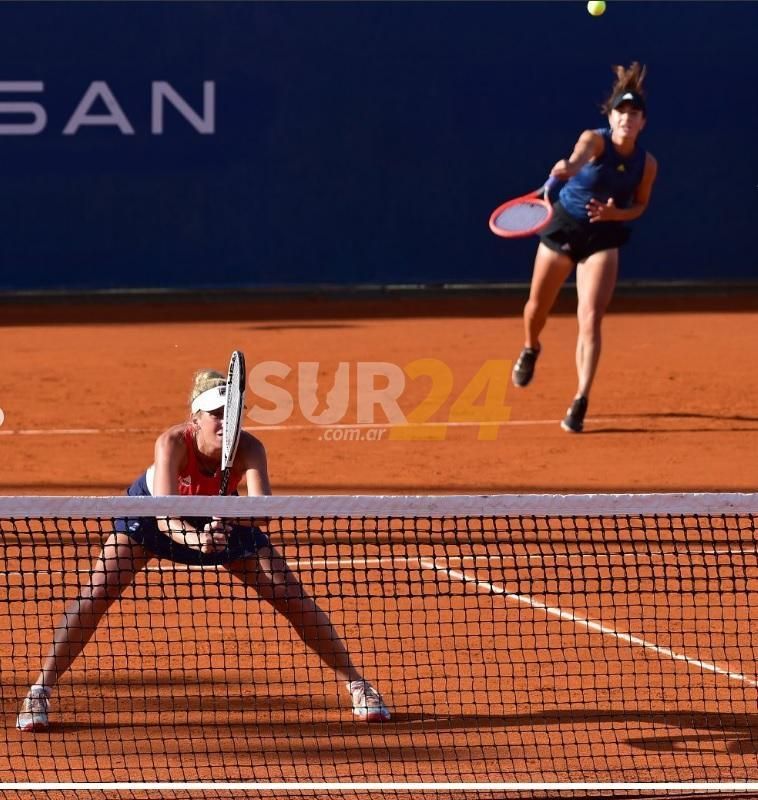 Victoria Bosio a semifinales en dobles