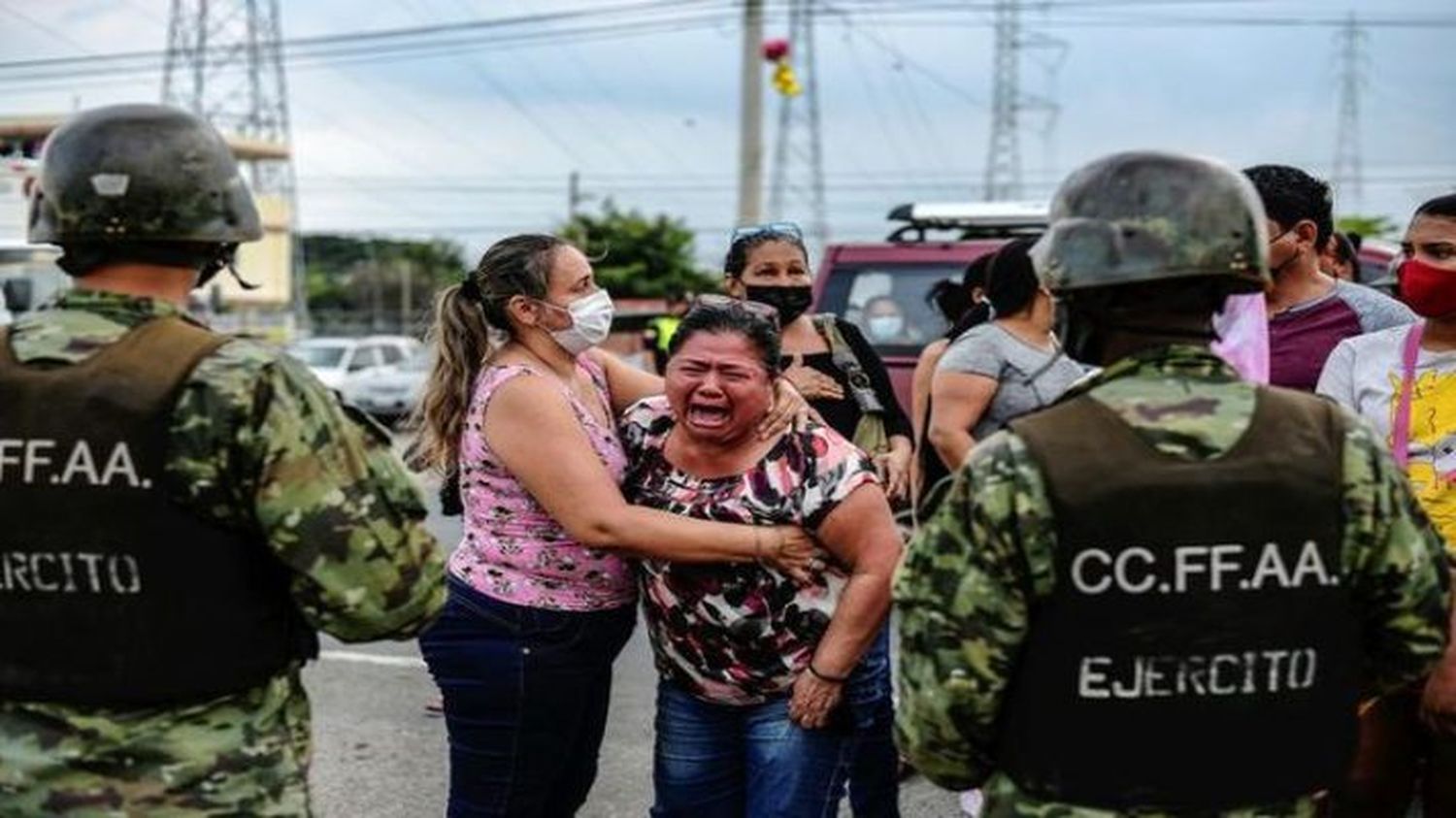 ALGUNOS DECAPITADOS: motín en cárcel de Ecuador deja 30 presos muertos y 47 heridos