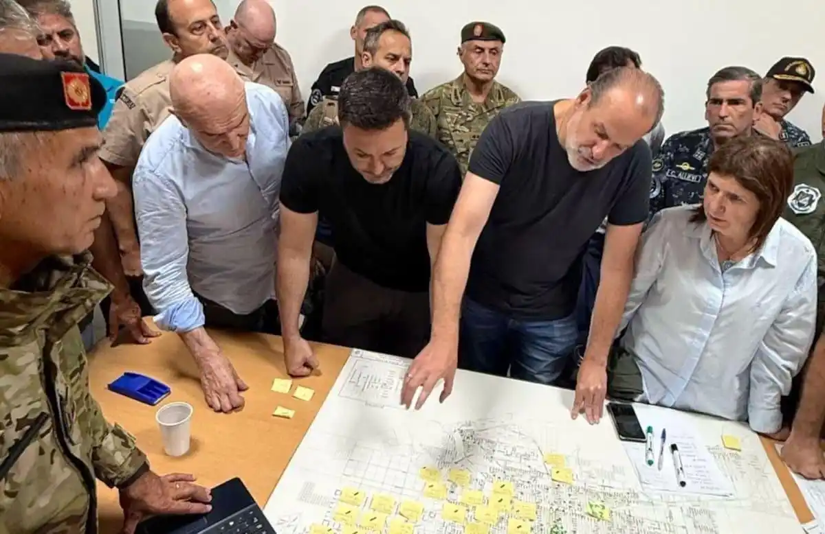 Bullrich anticipó que este lunes volverá a Bahía Blanca.