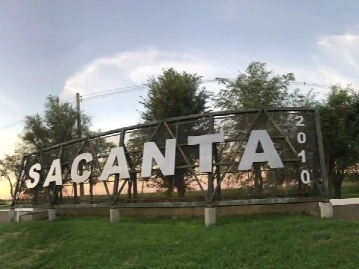 Tras el escándalo, el intendente de Sacanta volvió a reclamar más policías para el pueblo   