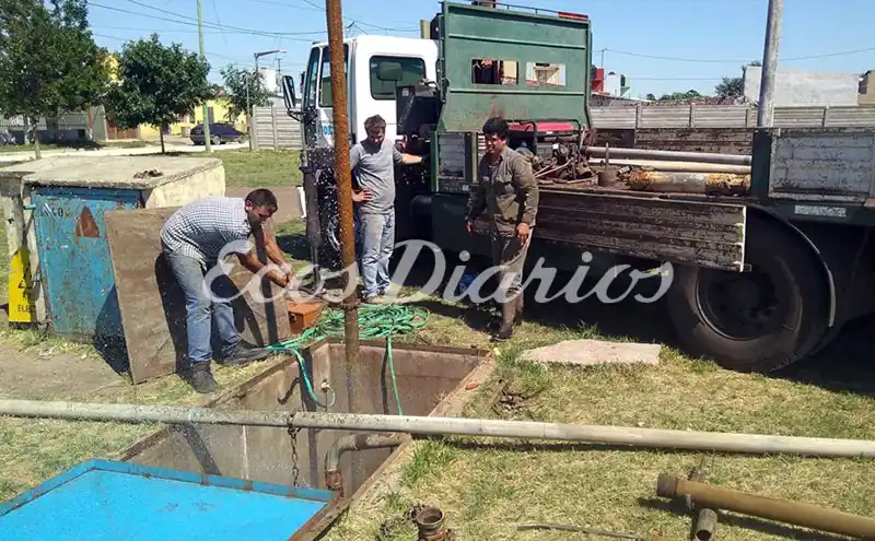 Instalaron una bomba para restablecer el servicio de agua