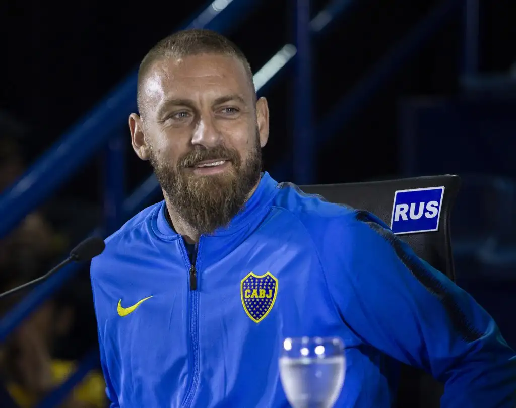 Tevez y De Rossi seguirán  en el banco ante San Lorenzo