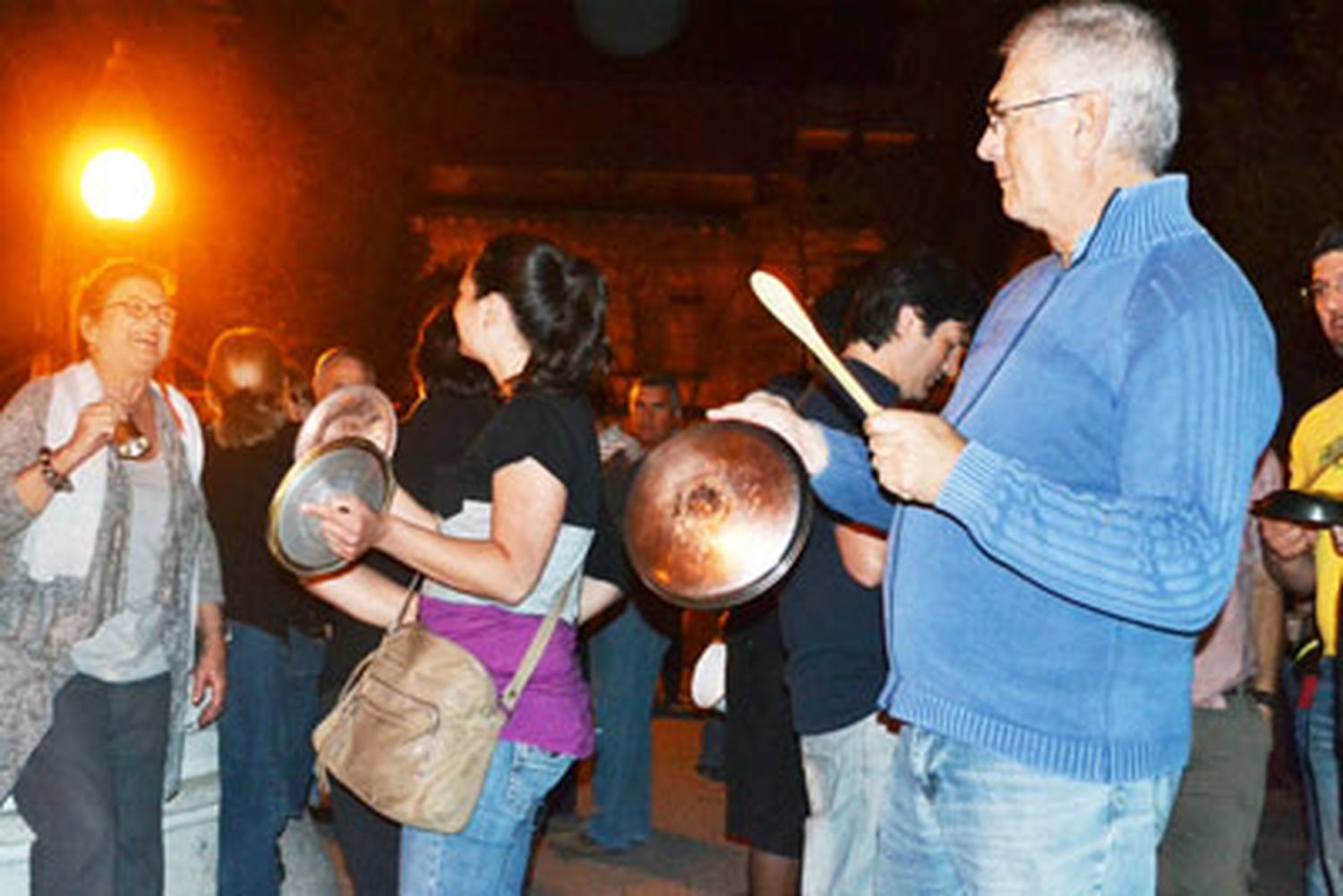 Masivas protestas contra el Gobierno en la Capital y el interior del país