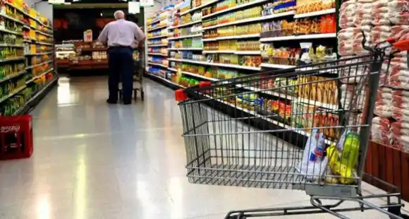 Prevén que la inflación volvió a subir en octubre impulsada por los alimentos