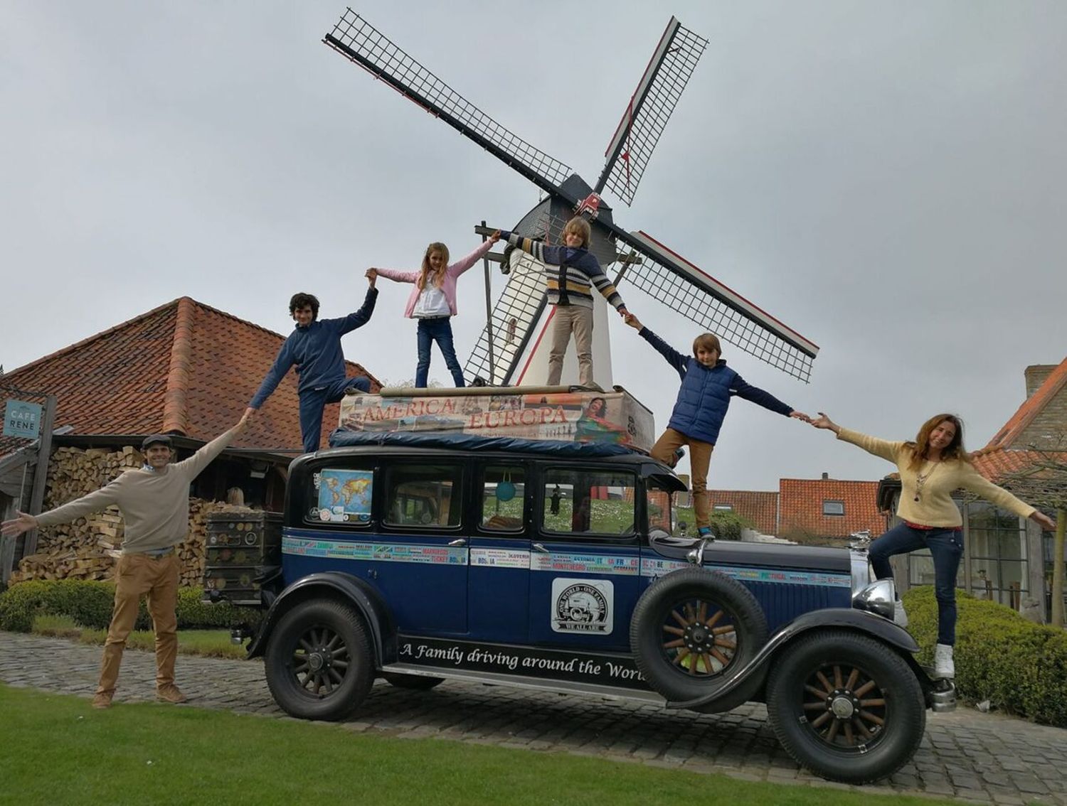 Los Zapp: una familia, Chovet y un viaje por el mundo de 22 años en un auto de 1928