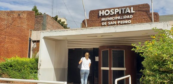 Anuncian medidas de fuerza en el Hospital y piden la renuncia del secretario de Economía por recortes en la liquidación de guardias