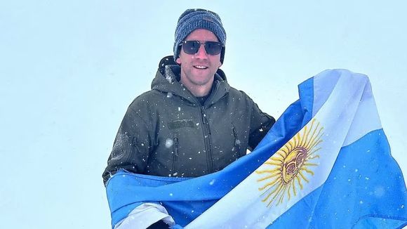Escaparon de Venezuela la pareja y el hijo del gendarme argentino detenido en Caracas
