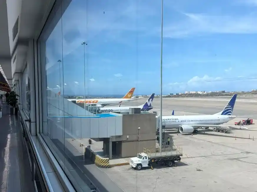 Cuba se queda sin combustible para aviones. Crédito: Xinhua.