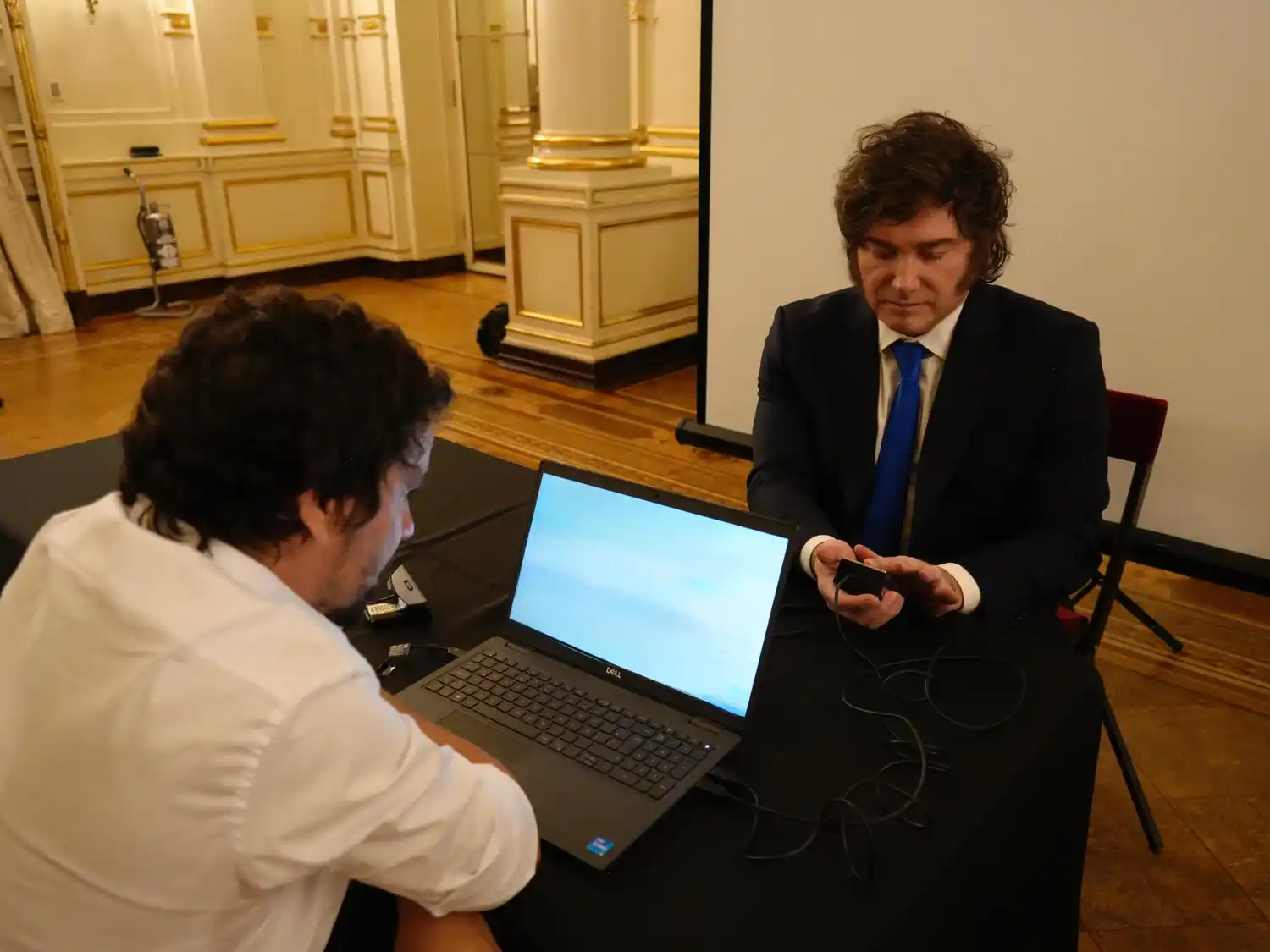 El Gobierno presentó el nuevo DNI electrónico y anunció cambios en el pasaporte argentino