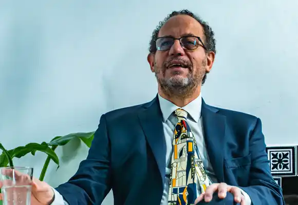 Sergio Feferovich invita a un viaje a través de los sonidos en “La música de las ideas”