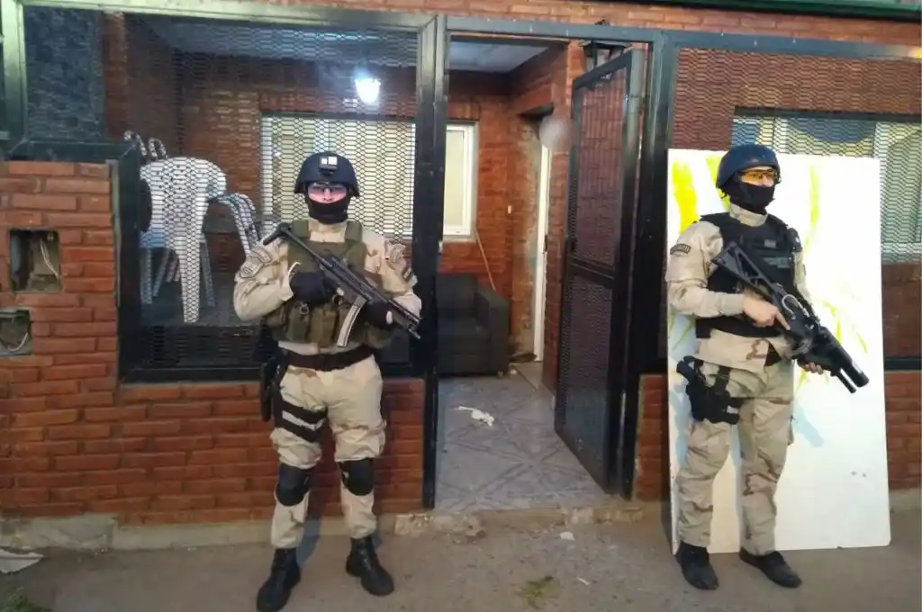 Rosario: 16 allanamientos y seis detenidos por causas de narcotráfico