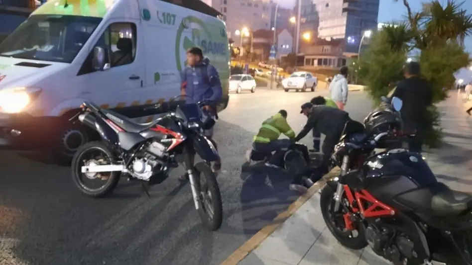 Manejaba alcoholizado, sin licencia y atropelló a un hombre en una moto