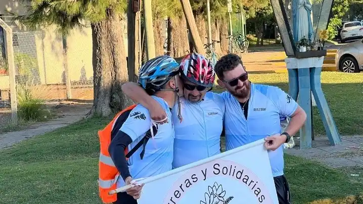 Desde Castelar hasta Gualeguay, "Pedaleando por la vida" una bicicleteada por la concientización  
del cáncer de Mama.