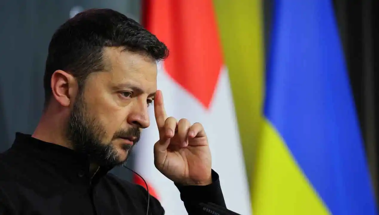 Bombardeo ruso deja 18 muertos y más de 60 heridos en la ciudad natal de Volodimir Zelenski