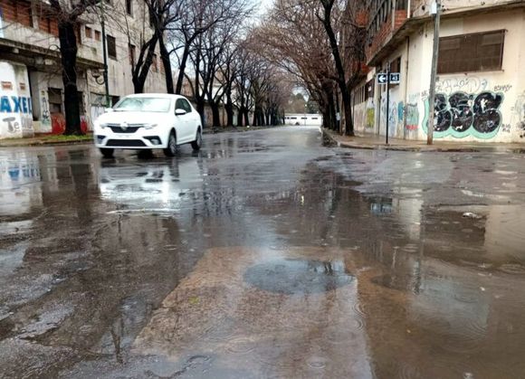 Se extendieron las alertas por tormentas, lluvias y fuertes vientos en el territorio bonaerense