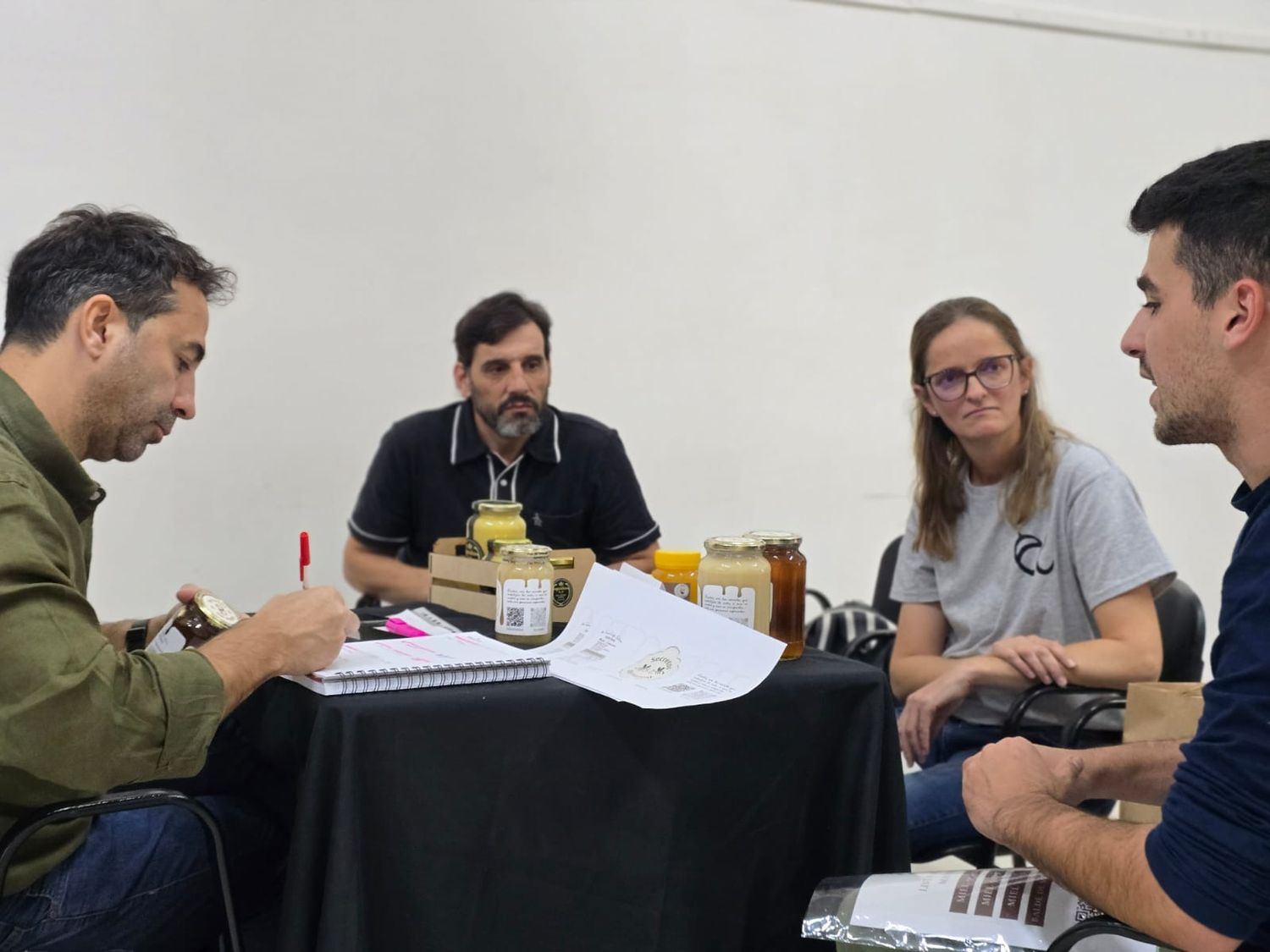 Más de 65 empresas locales participaron de la ronda de negocios con la Cooperativa Obrera