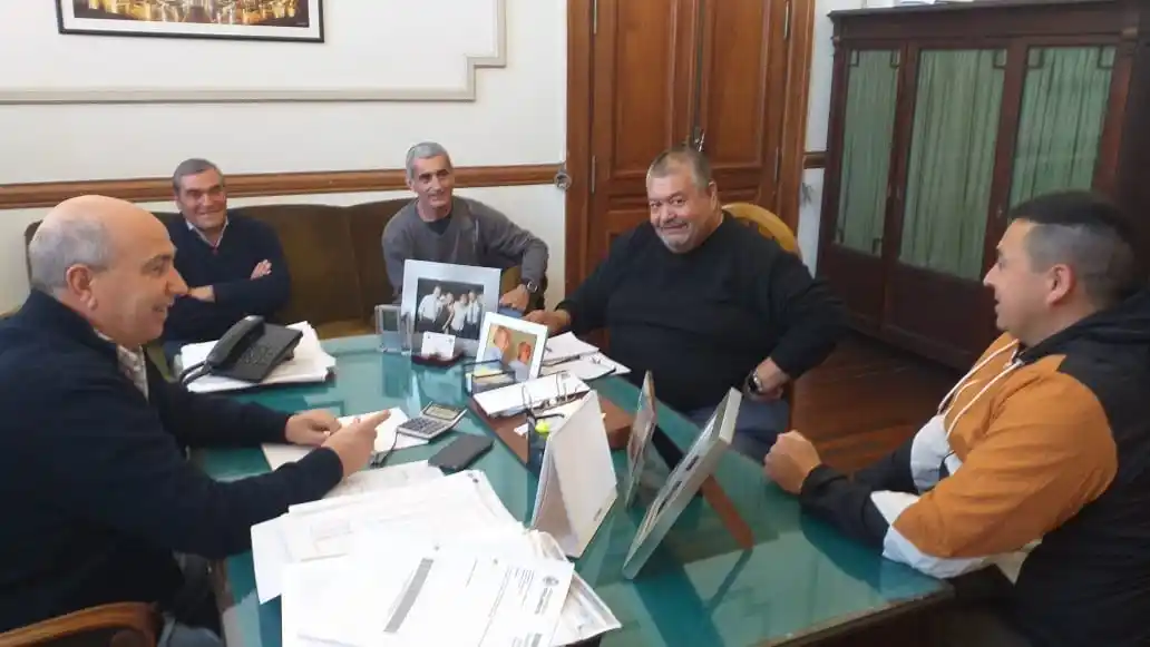 Nuevo aumento salarial para empleados municipales