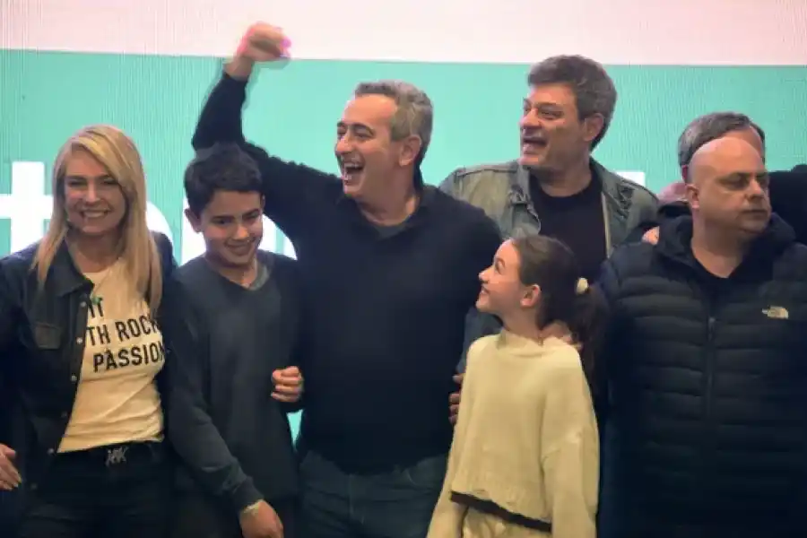 Javkin sacó boleto para seguir gobernando la ciudad de Rosario otros cuatro años