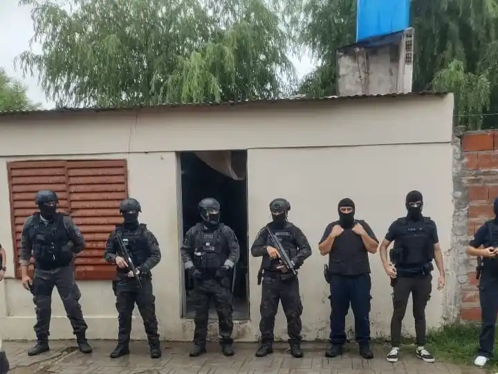 Desbaratan puntos de venta de droga en barrio Quijano