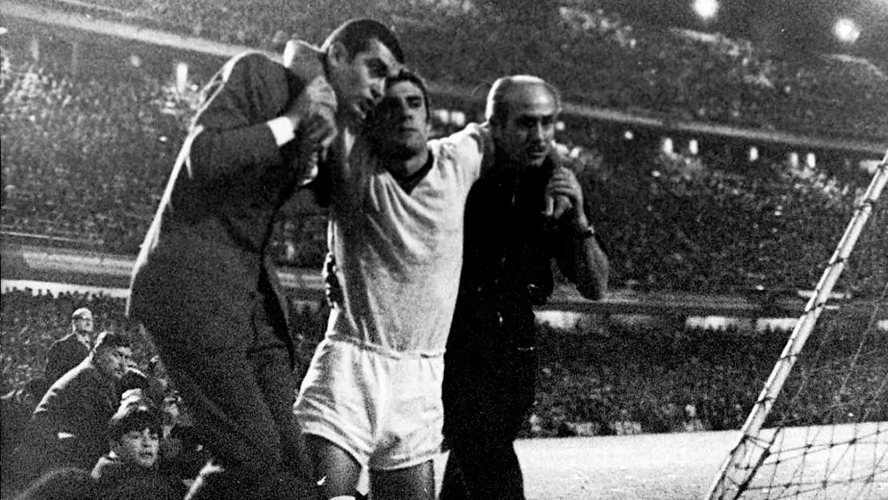 «La gloria o Devoto»: a 50 años de la final de clubes más violenta de la historia