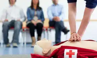 Curso de primeros auxilios en el CEG
