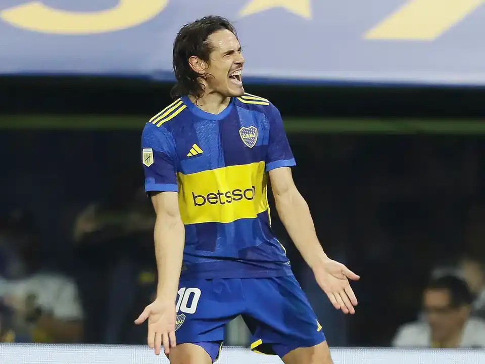 Cavani renovará un año más con Boca