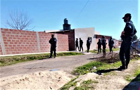Mientras se espera el juicio por el crimen de Vanesa Martínez, en el barrio siguen los tiroteos y el temor de los vecinos