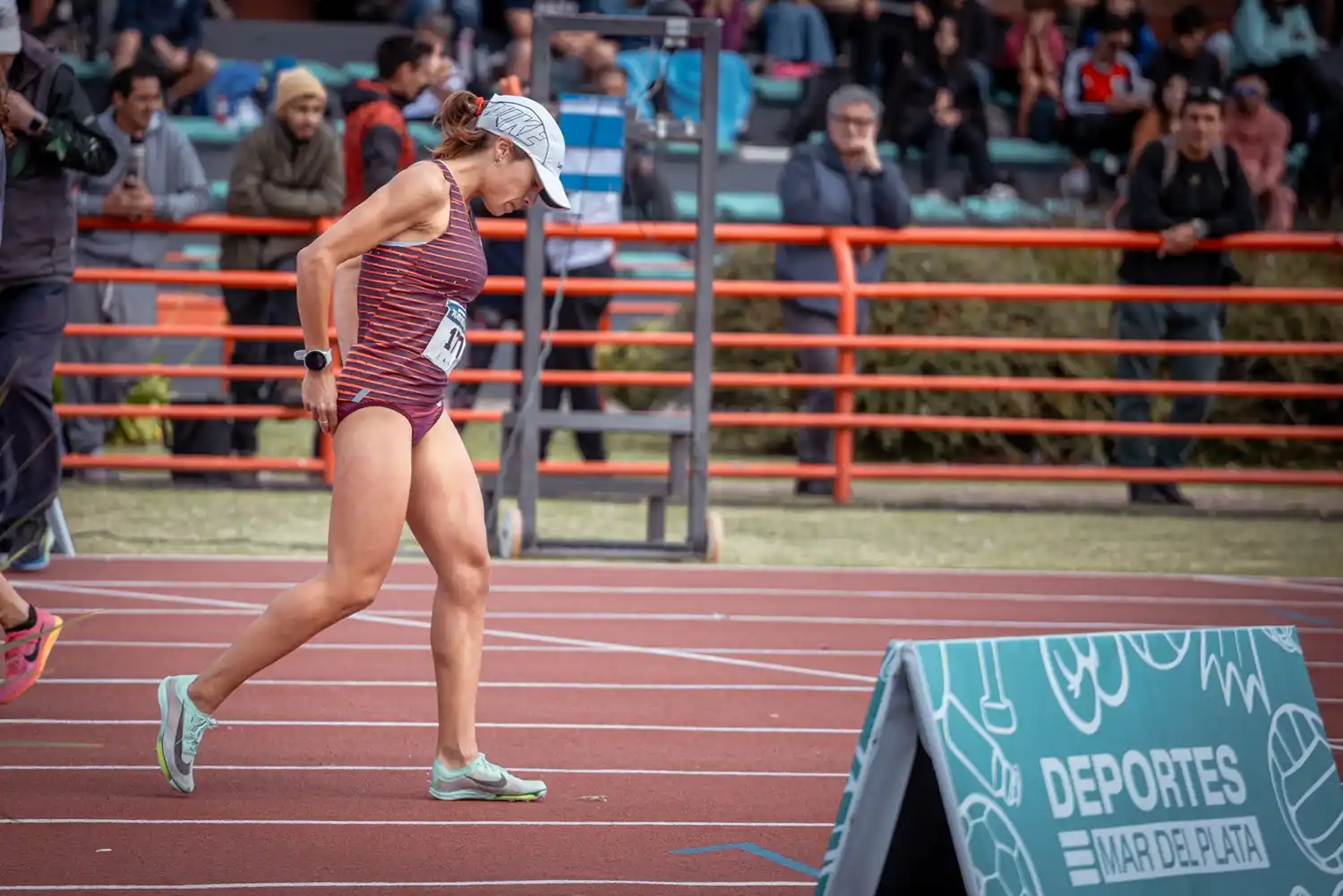 La marplatense Belén Casetta en la preparación para largar.