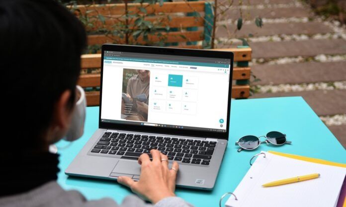 Se puede abonar con un 15% de descuento