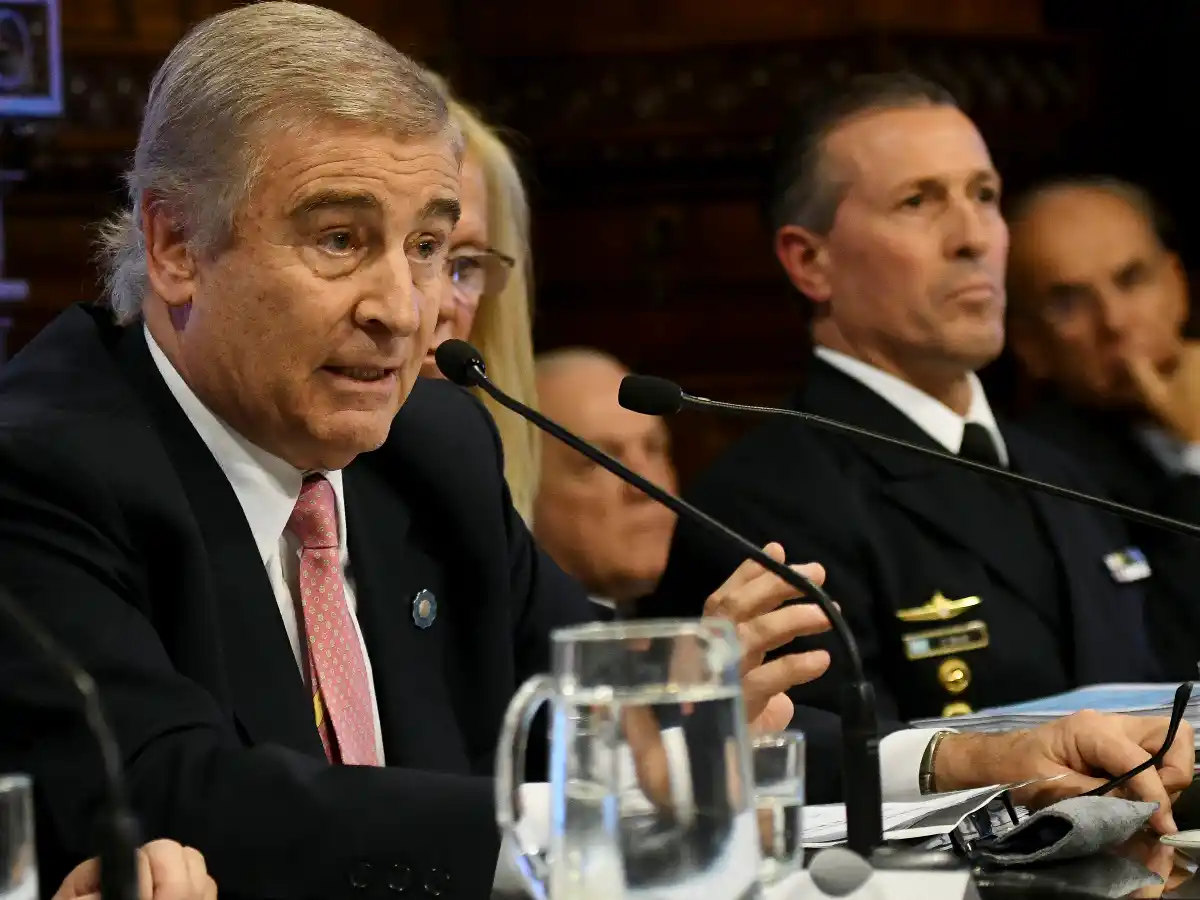 Aguad en el Congreso:  "Buscaremos el submarino  el tiempo que sea necesario"