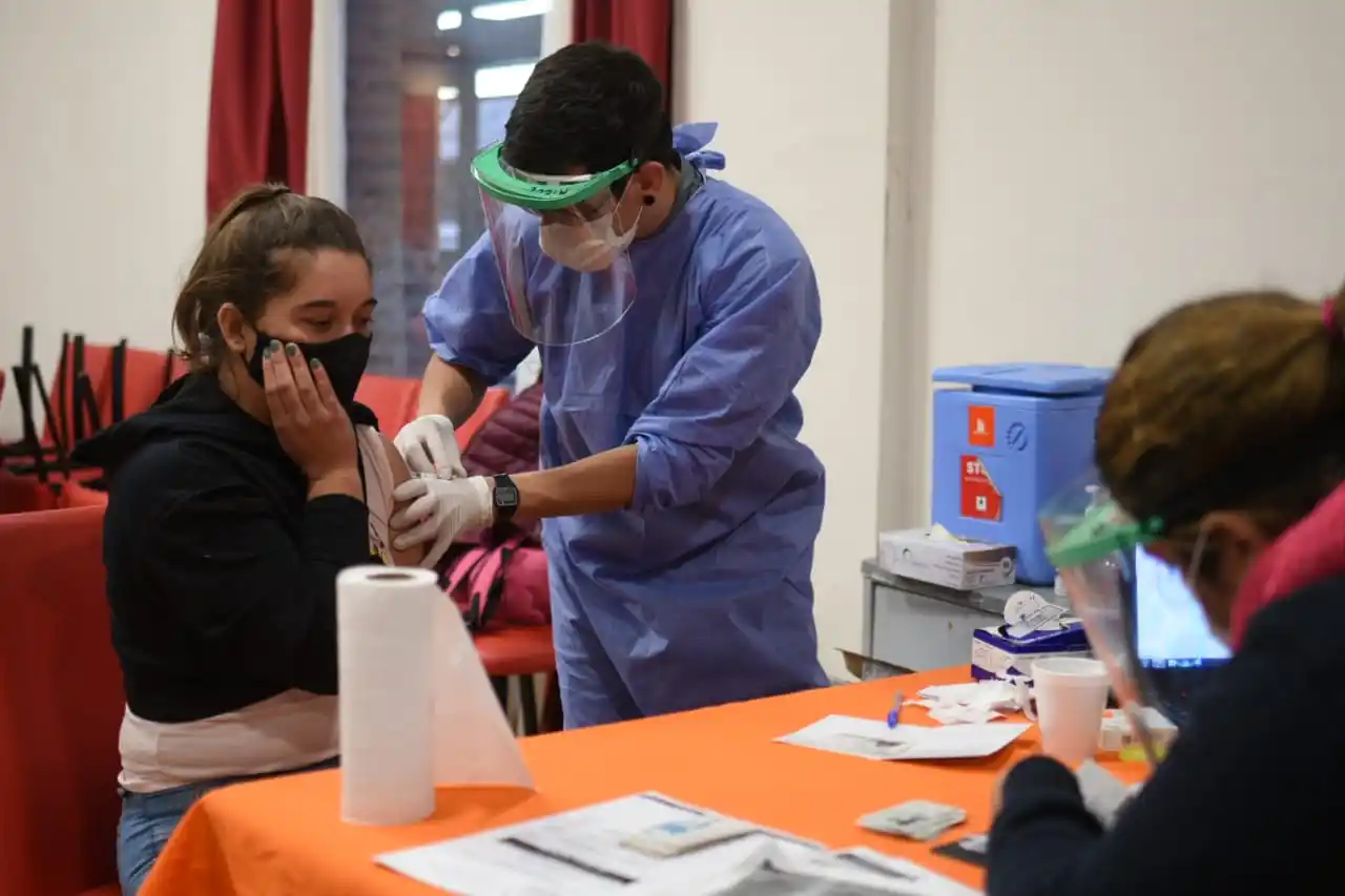 Llegaron a Gualeguaychú más de 3000 dosis contra el coronavirus