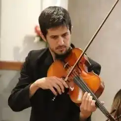 Leandro Damián Zandstra visitará la ciudad. Es profesor con especialidad en Viola