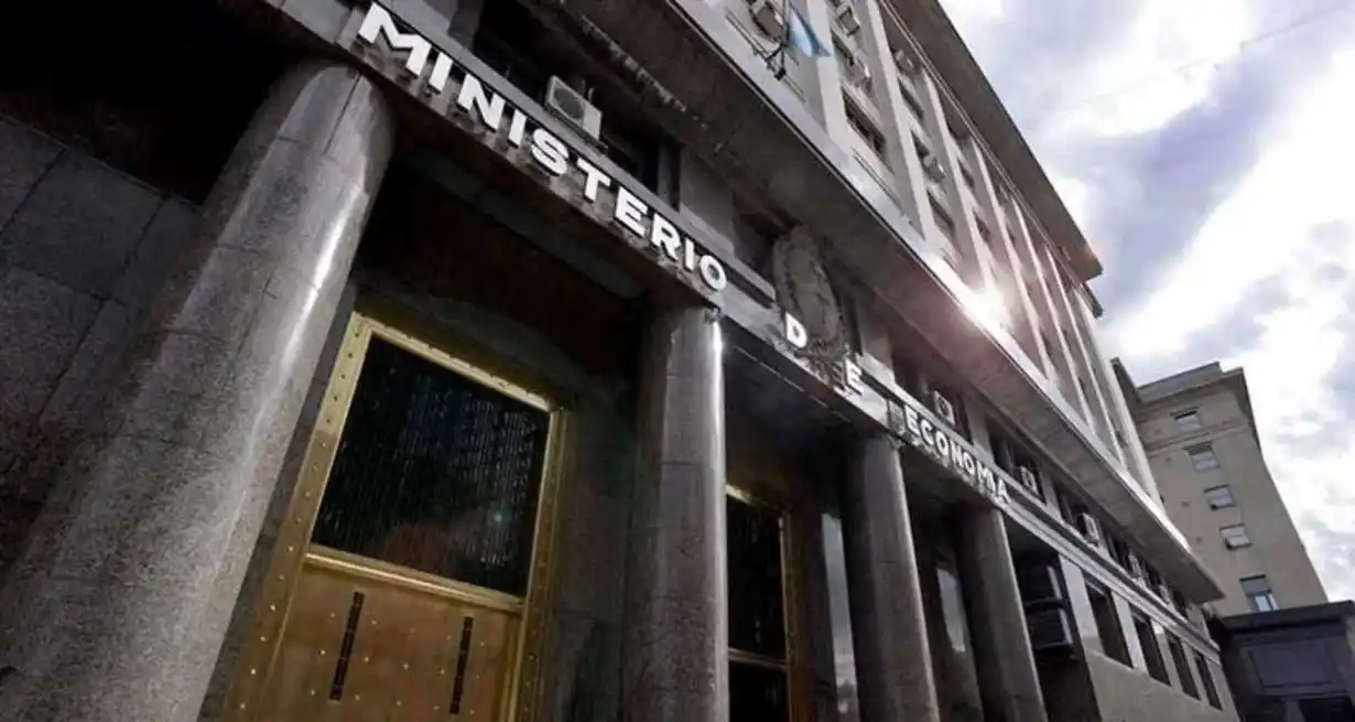 Blanqueo de capitales: cómo es el proyecto de ley del Gobierno y quiénes pueden entrar