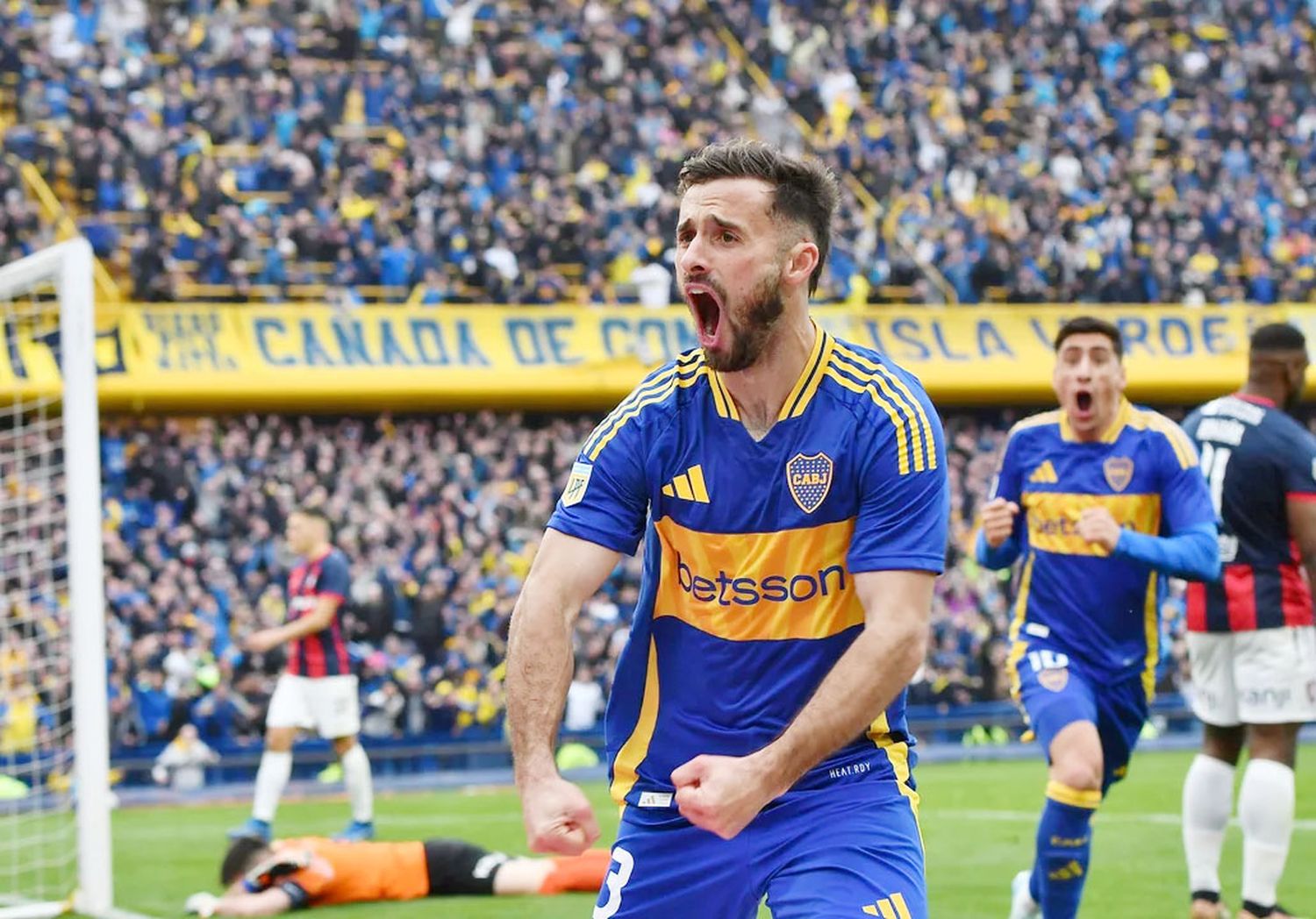 Boca le ganó un partidazo lleno de emociones a San Lorenzo