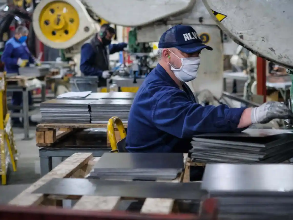 Oficializan la prohibición por 60 días de despedir trabajadores sin justa causa