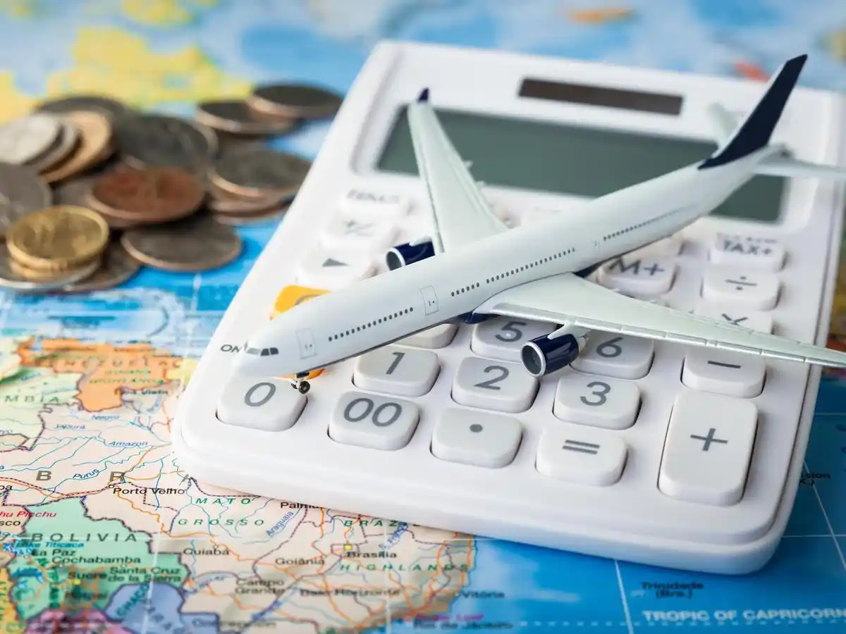 Dólar por las nubes: Se desplomaron los viajes al exterior