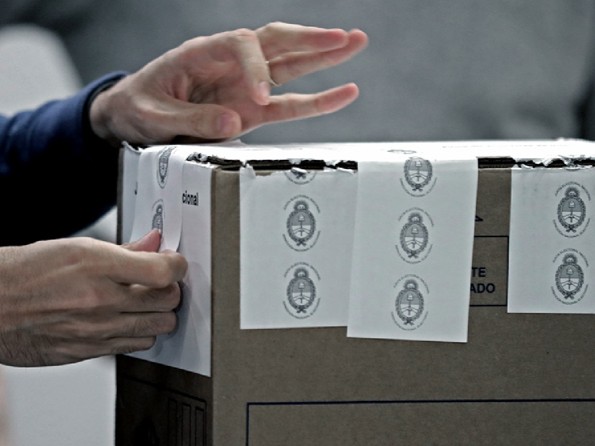 En Córdoba advierten que serán multados los aislados que concurran a votar en las PASO