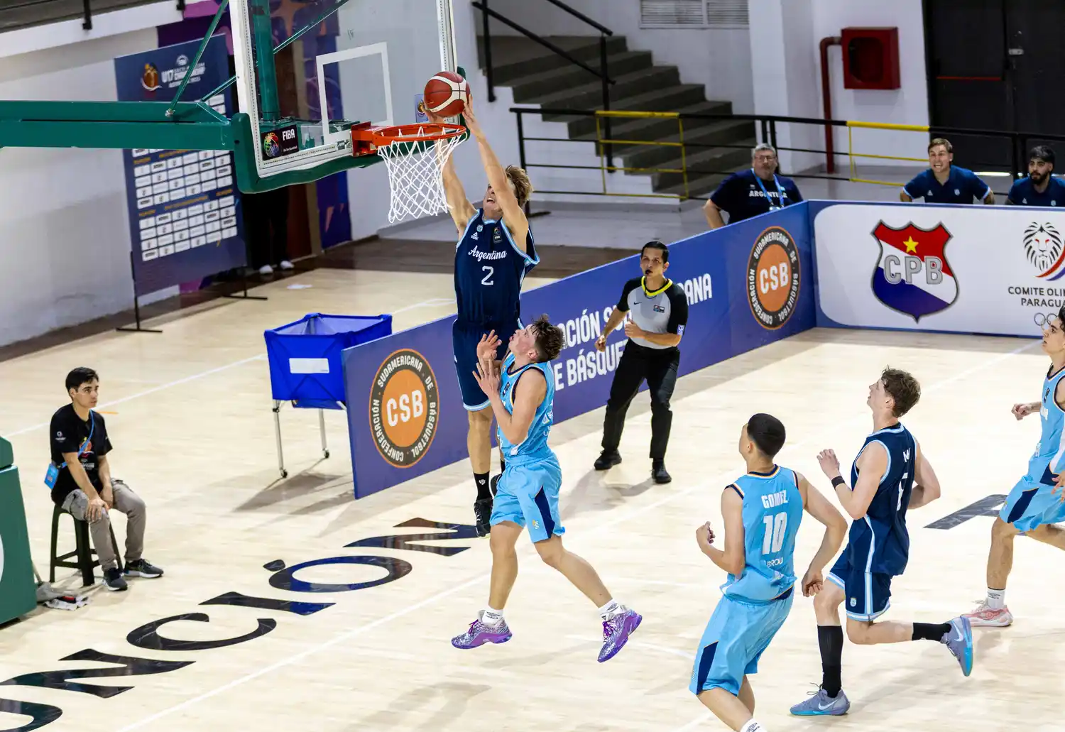 Gran victoria en el debut para los chicos en Paraguay. Foto: CAB