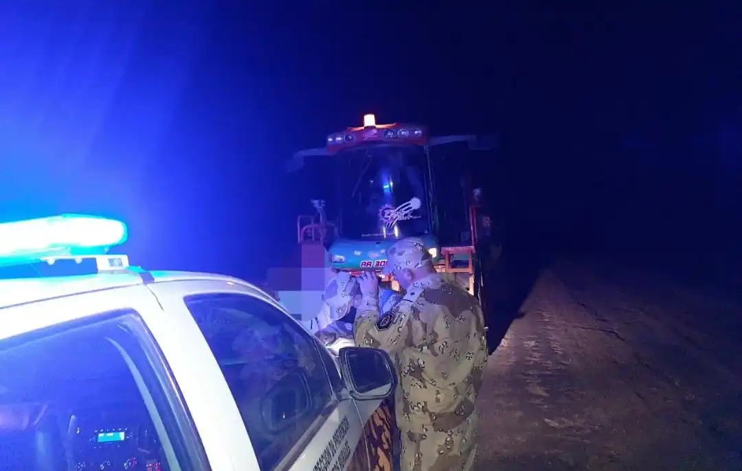 Pulverizaba en un "mosquito" sin ningún tipo de papeles: Fue notificado