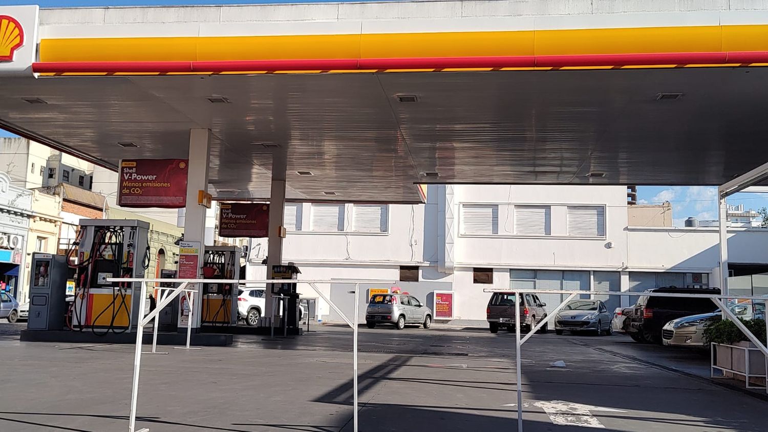 Continúa el drama por la falta de combustible