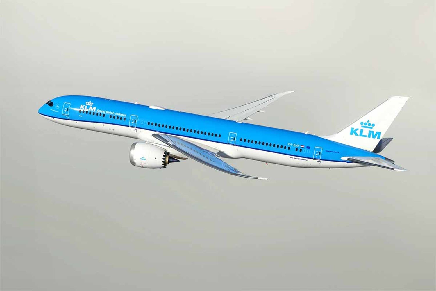 KLM aumenta vuelos y suma nuevos destinos para el verano europeo