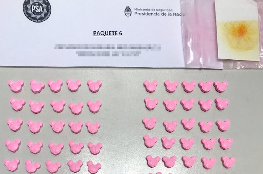 Detienen a un hombre con 700 pastillas de éxtasis en Aeroparque