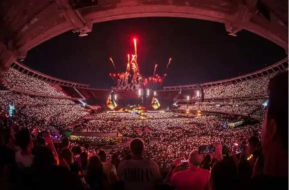 Coldplay comenzó su gira por Argentina: Chris Martin homenajeó a Soda Stereo en River y enloqueció a todos