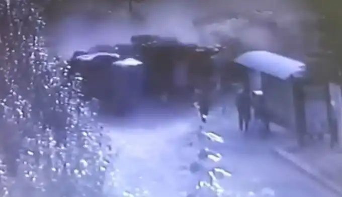 Impactante: Un camión perdió el control y mató a 14 personas