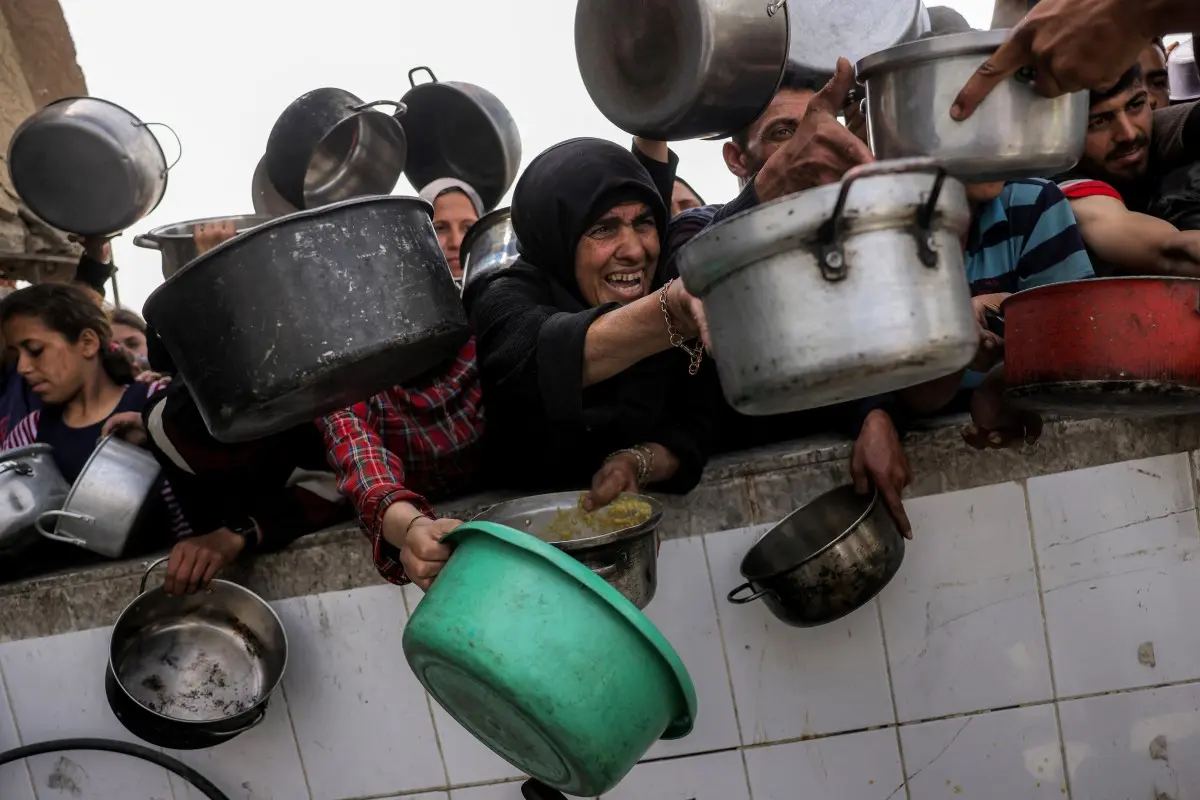 Bombardeos israelíes en Gaza cobran la vida de al menos 36 personas