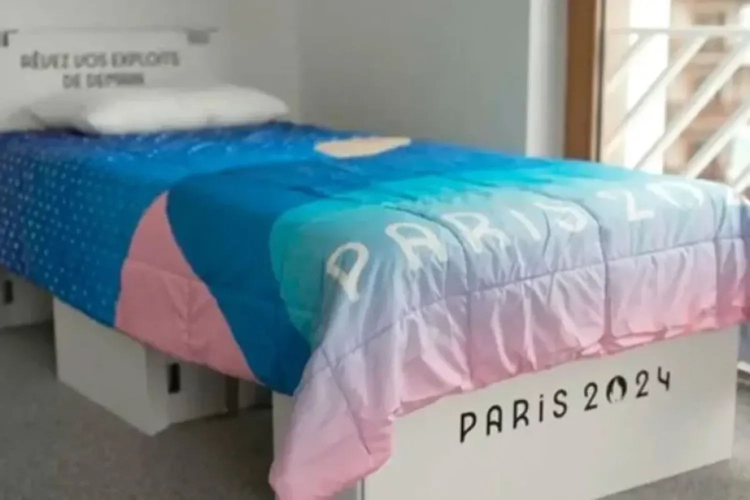 Llegaron las camas "anti-sexo" a la Villa Olímpica de París 2024