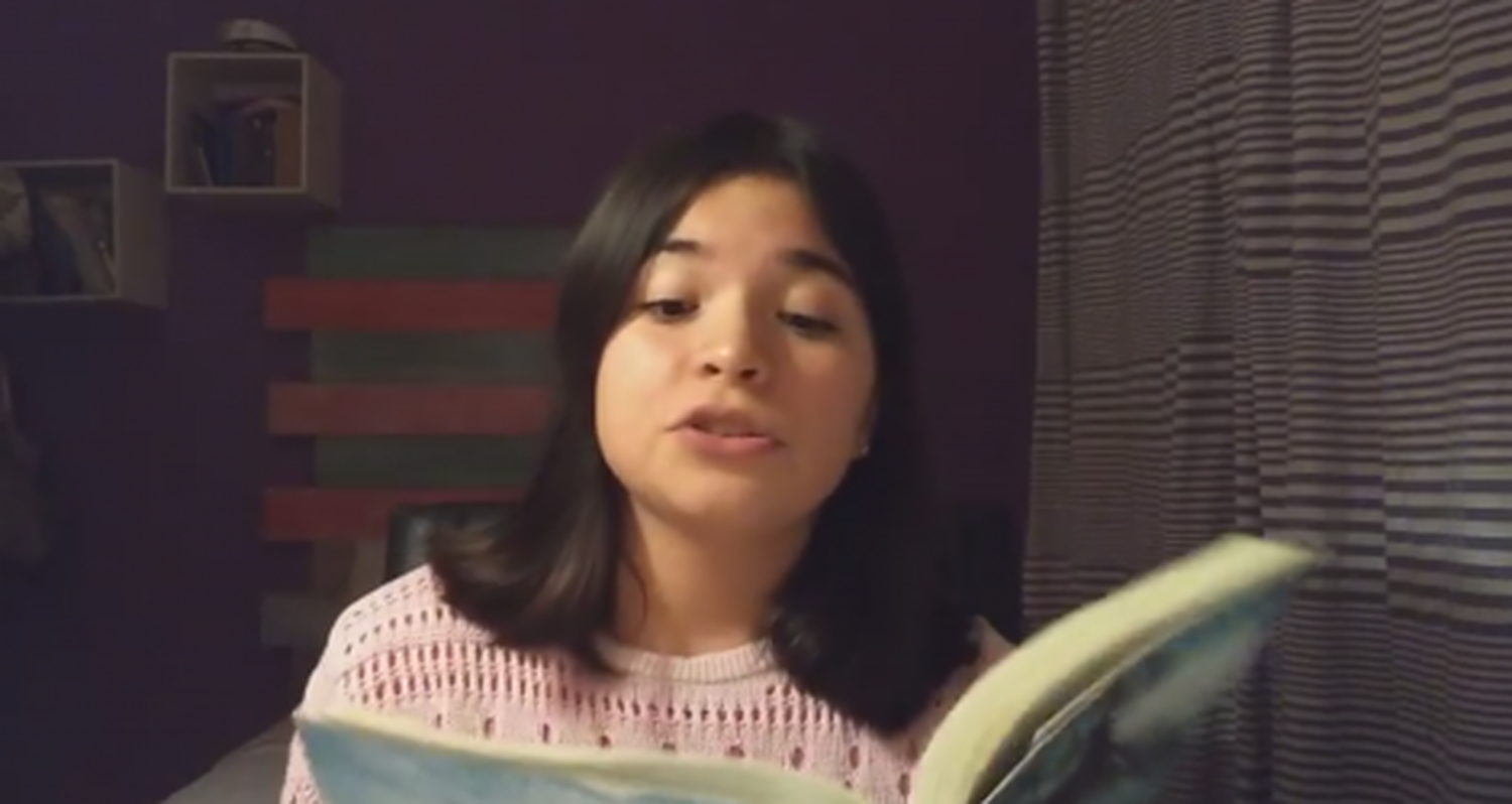 Valentina, la lectora que ganó el concurso de la biblioteca