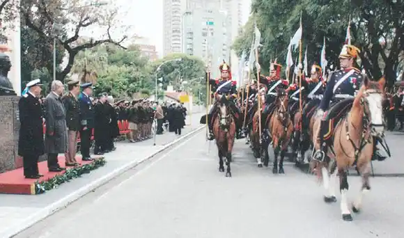 16 de marzo, nuevo aniversario del  glorioso  Regimiento de Granaderos