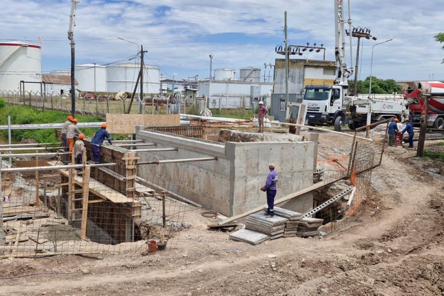 Obras hídricas: avanzan los trabajos provinciales en el Canal Savoca de Arroyo Seco