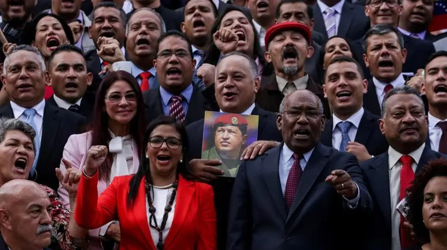 El Gobierno endurece su política sobre Venezuela